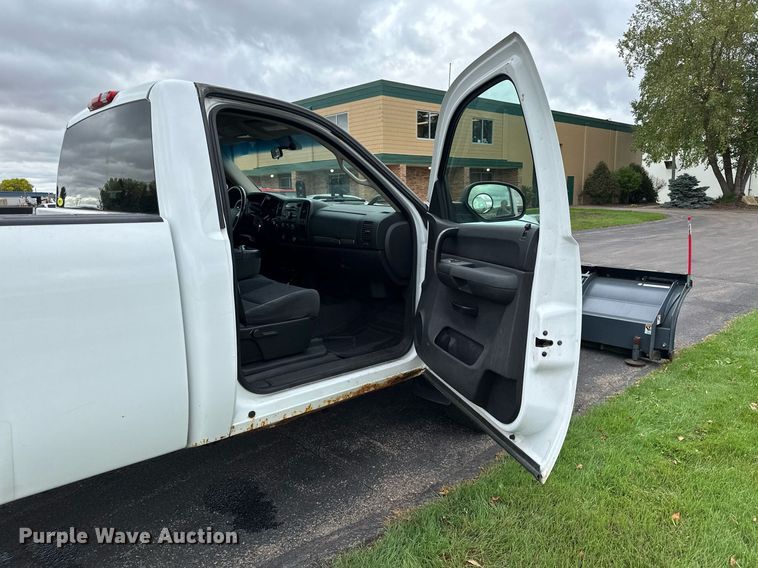 image for item MQ9483 2009 Chevrolet Silverado 2500HD  pickup truck