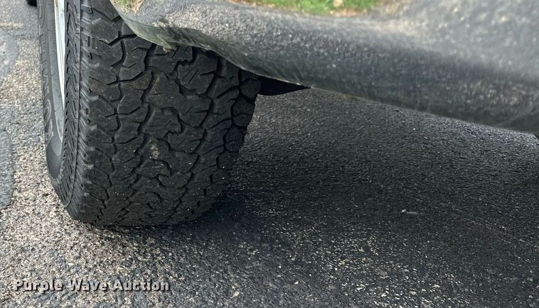 image for item MQ9483 2009 Chevrolet Silverado 2500HD  pickup truck