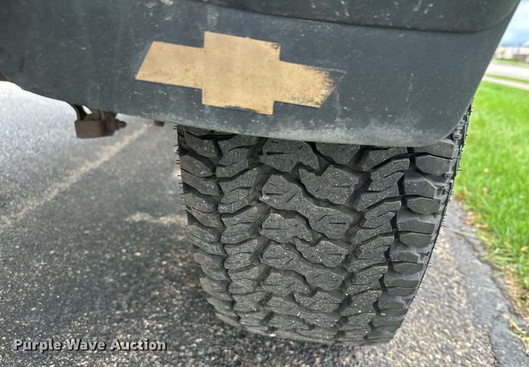 image for item MQ9483 2009 Chevrolet Silverado 2500HD  pickup truck