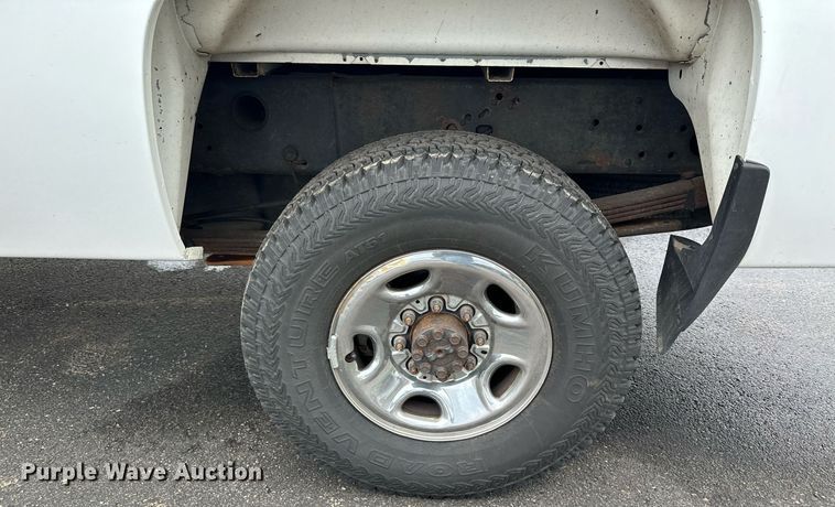 image for item MQ9483 2009 Chevrolet Silverado 2500HD  pickup truck