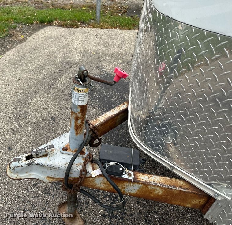 image for item MQ9484 2014 Wells Cargo  enclosed cargo trailer