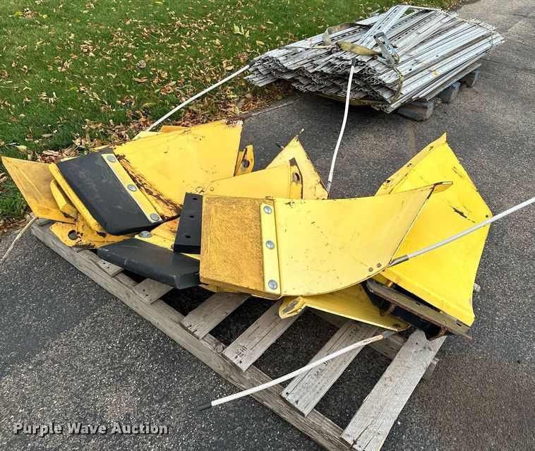 image for item MQ9485 (10) Snow Wolf snow plow wings