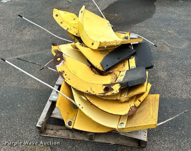 image for item MQ9485 (10) Snow Wolf snow plow wings