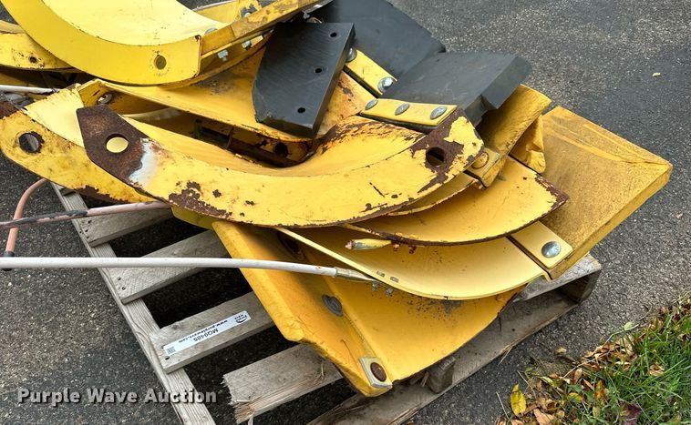 image for item MQ9485 (10) Snow Wolf snow plow wings