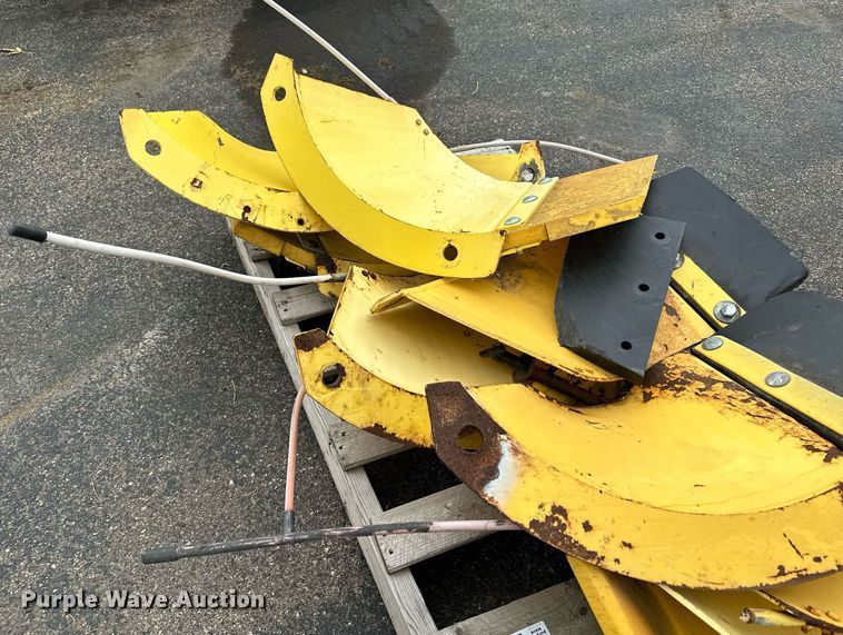 image for item MQ9485 (10) Snow Wolf snow plow wings