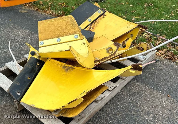 image for item MQ9485 (10) Snow Wolf snow plow wings