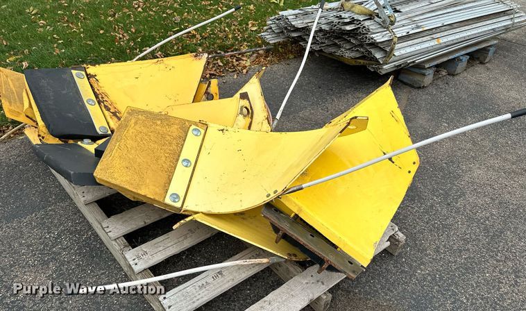 image for item MQ9485 (10) Snow Wolf snow plow wings