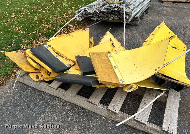 image for item MQ9485 (10) Snow Wolf snow plow wings