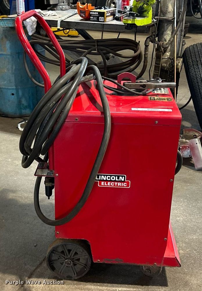 image for item MQ9487 Lincoln Pro-Cut 125  plasma cutter