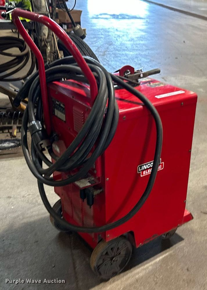 image for item MQ9487 Lincoln Pro-Cut 125  plasma cutter