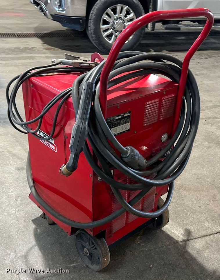 image for item MQ9487 Lincoln Pro-Cut 125  plasma cutter