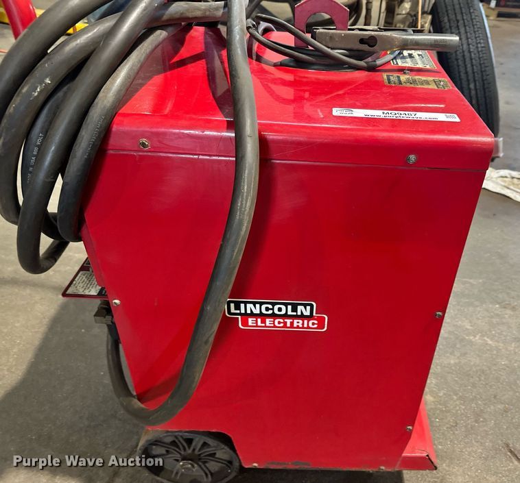 image for item MQ9487 Lincoln Pro-Cut 125  plasma cutter