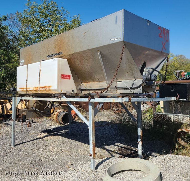 image for item MQ9546 Monroe  spreader