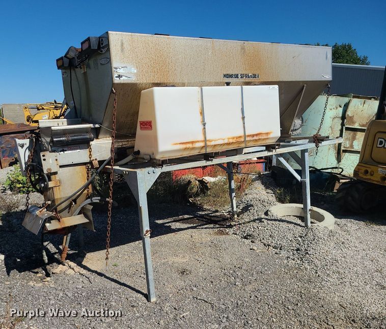 image for item MQ9546 Monroe  spreader