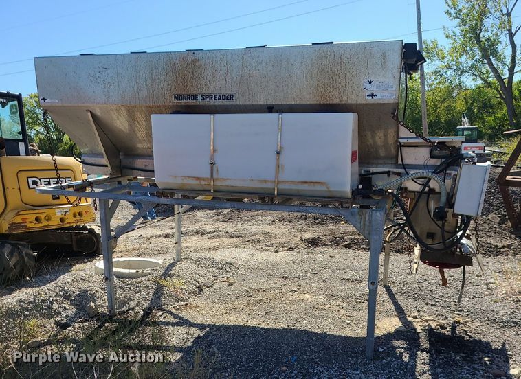 image for item MQ9546 Monroe  spreader