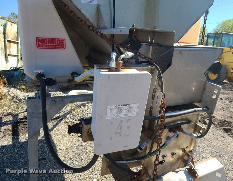 image for item MQ9546 Monroe  spreader