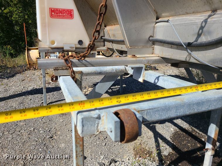 image for item MQ9546 Monroe  spreader