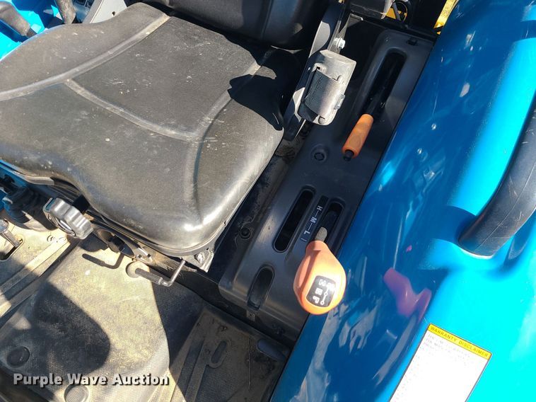 image for item MQ9549 LS XR3135  tractor