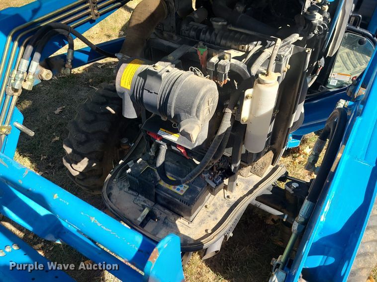 image for item MQ9549 LS XR3135  tractor