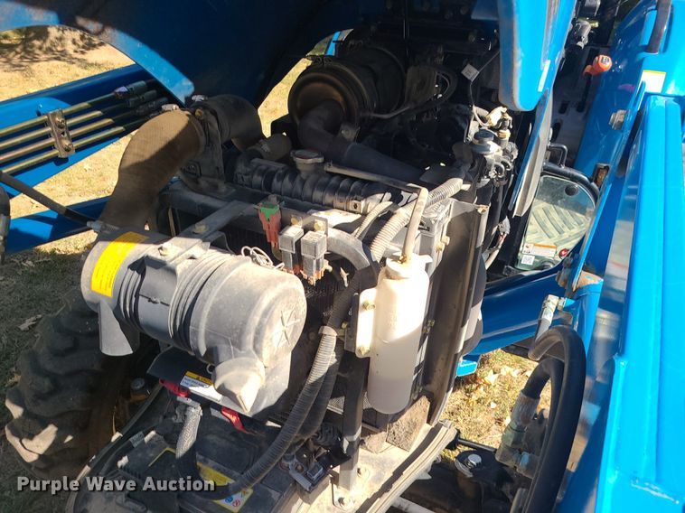 image for item MQ9549 LS XR3135  tractor