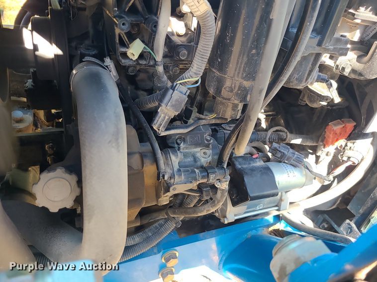 image for item MQ9549 LS XR3135  tractor