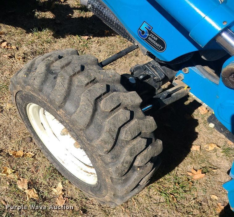 image for item MQ9549 LS XR3135  tractor