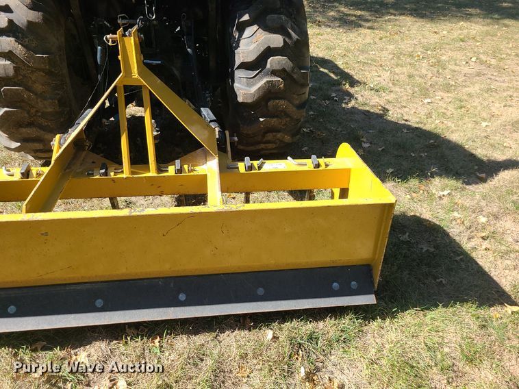 image for item MQ9549 LS XR3135  tractor