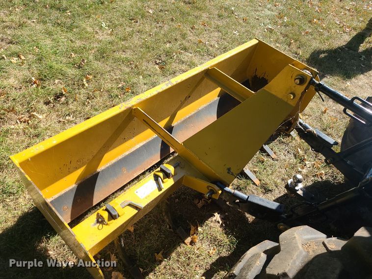 image for item MQ9549 LS XR3135  tractor