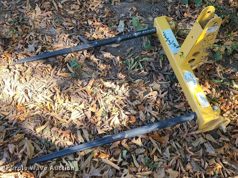 image for item MQ9549 LS XR3135  tractor