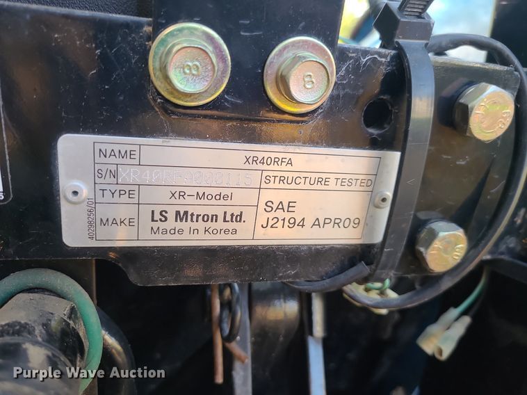 image for item MQ9549 LS XR3135  tractor