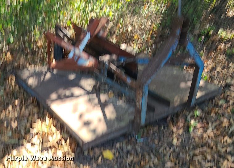 image for item MQ9549 LS XR3135  tractor