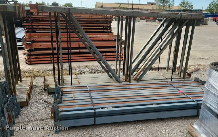 image for item MQ9556 Pallet racking