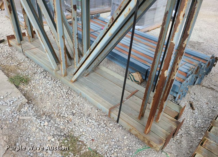 image for item MQ9556 Pallet racking