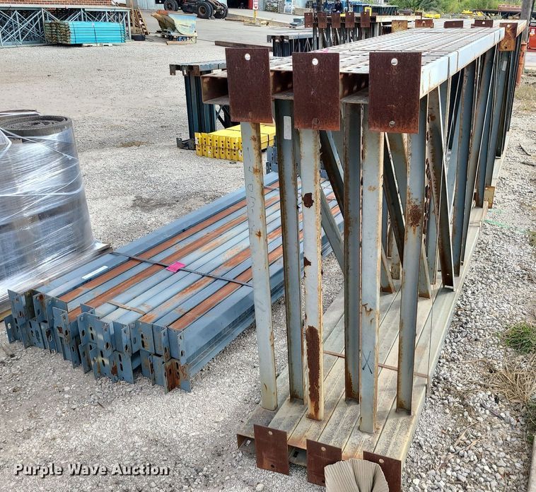 image for item MQ9556 Pallet racking