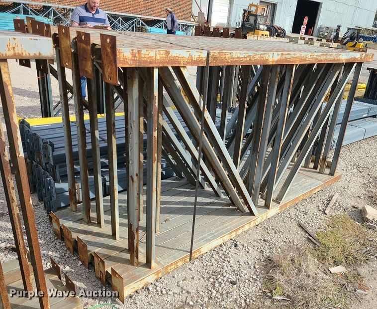 image for item MQ9557 Pallet racking