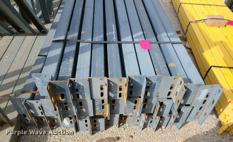 image for item MQ9557 Pallet racking