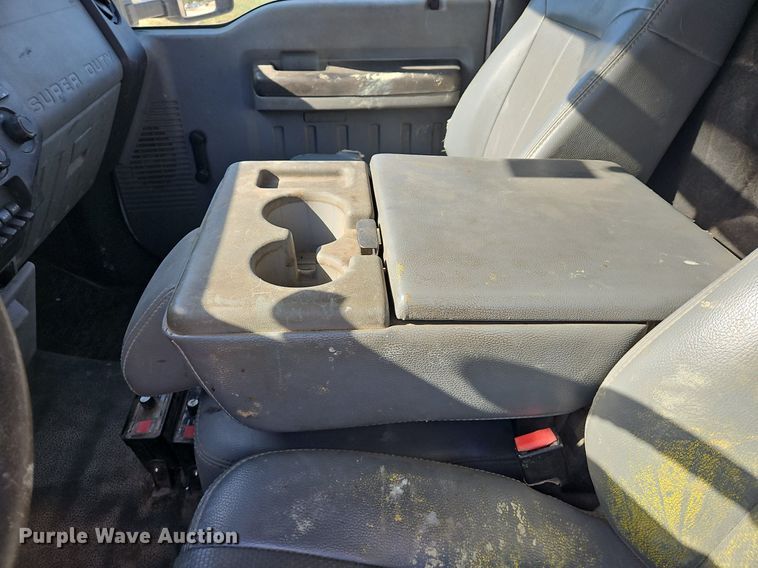 image for item MU9235 2012 Ford F550 Super Duty XL  flatbed truck