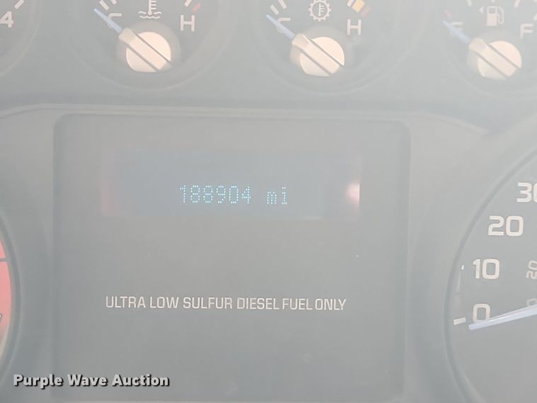 image for item MU9235 2012 Ford F550 Super Duty XL  flatbed truck