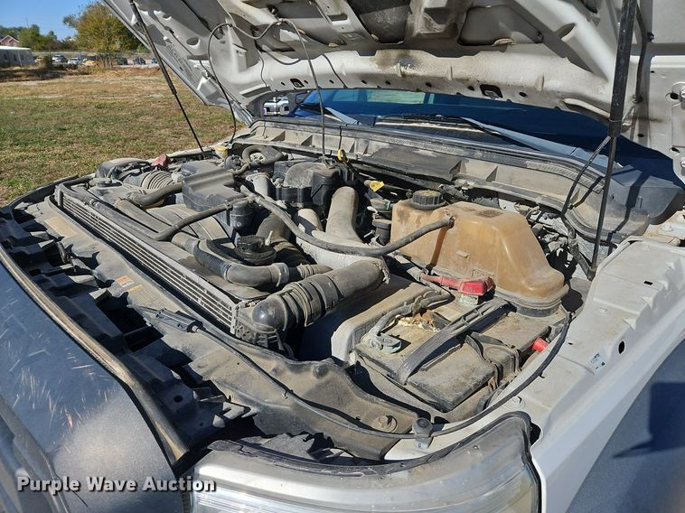 image for item MU9235 2012 Ford F550 Super Duty XL  flatbed truck