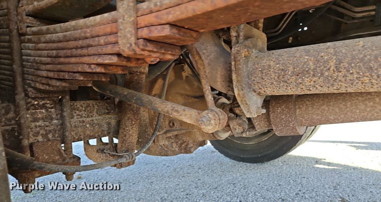 image for item MU9235 2012 Ford F550 Super Duty XL  flatbed truck