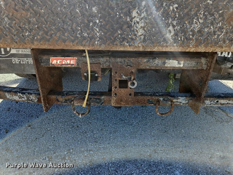 image for item MU9235 2012 Ford F550 Super Duty XL  flatbed truck