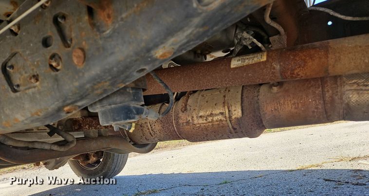 image for item MU9235 2012 Ford F550 Super Duty XL  flatbed truck