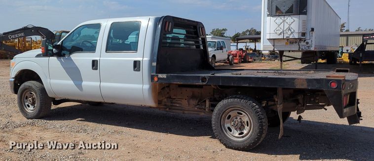 image for item MX9431 2014 Ford F250 Super Duty  Crew Cab flatbed pickup truck