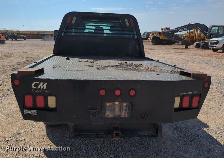 image for item MX9431 2014 Ford F250 Super Duty  Crew Cab flatbed pickup truck