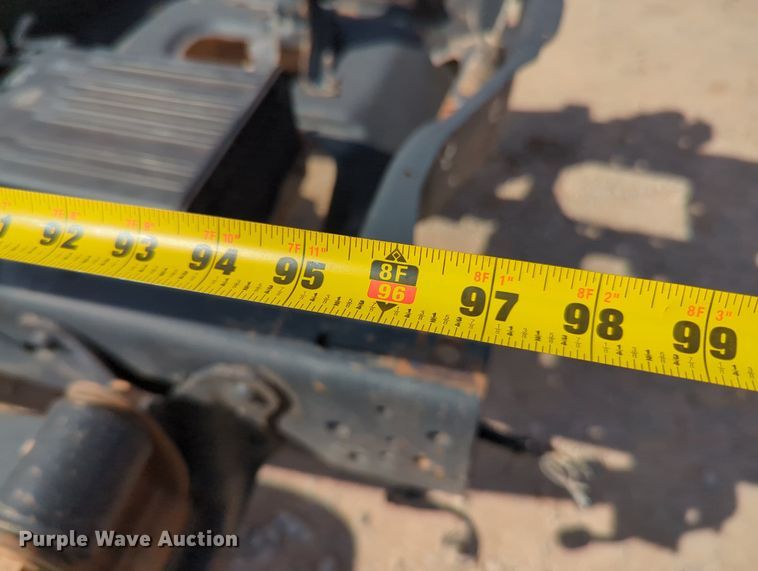 image for item MX9432 2015 Ford F350 Super Duty  Crew Cab pickup truck cab and chassis