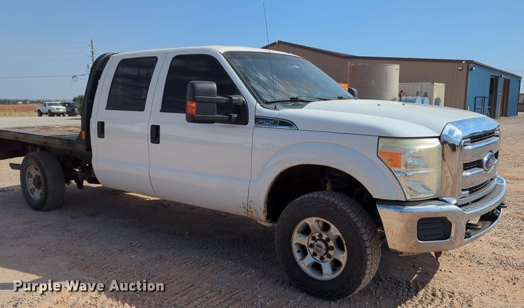 image for item MX9433 2015 Ford F250 Super Duty  Crew Cab flatbed pickup truck