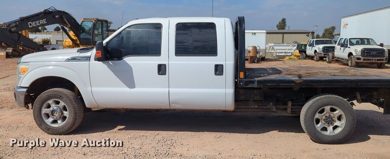image for item MX9433 2015 Ford F250 Super Duty  Crew Cab flatbed pickup truck