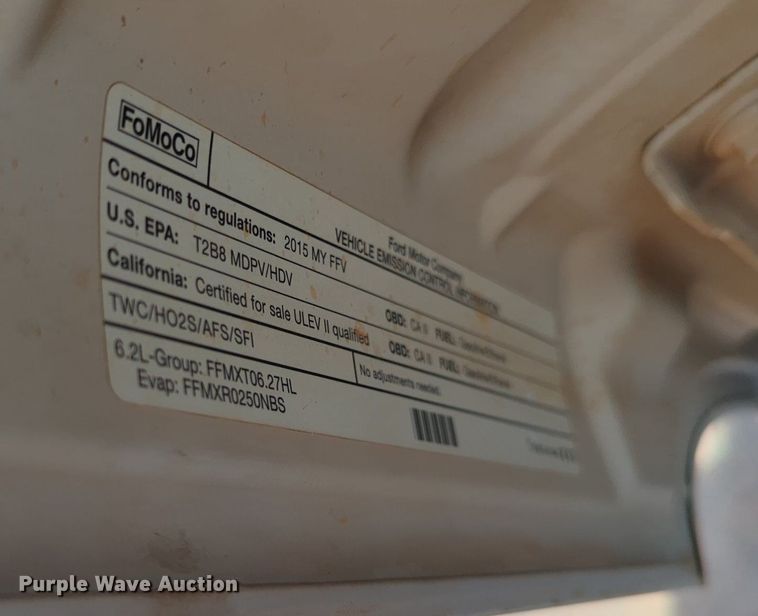 image for item MX9433 2015 Ford F250 Super Duty  Crew Cab flatbed pickup truck