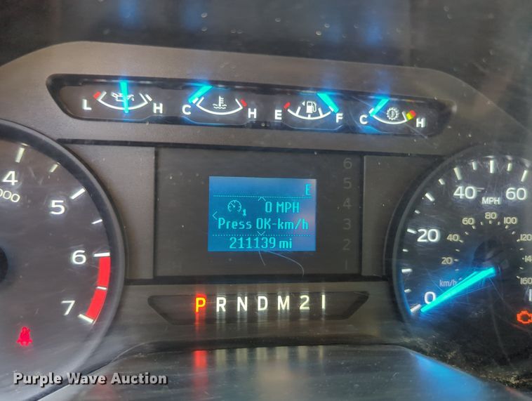 image for item MX9436 2017 Ford F250 Super Duty  Crew Cab pickup truck