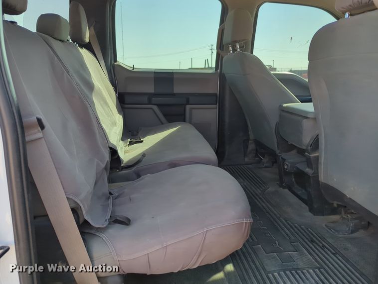 image for item MX9436 2017 Ford F250 Super Duty  Crew Cab pickup truck